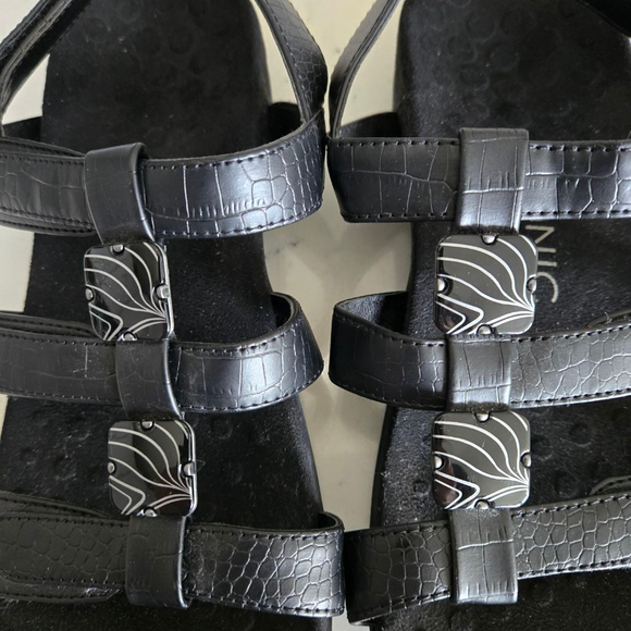 Women's Vionic Sandals Size 8 Black - Picture 10 of 16